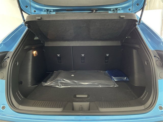 New 2025 Chevrolet Trax RS w/ Sunroof Package image 15