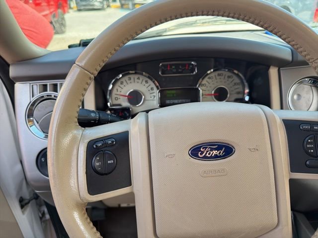 Used 2012 Ford Expedition XLT image 7
