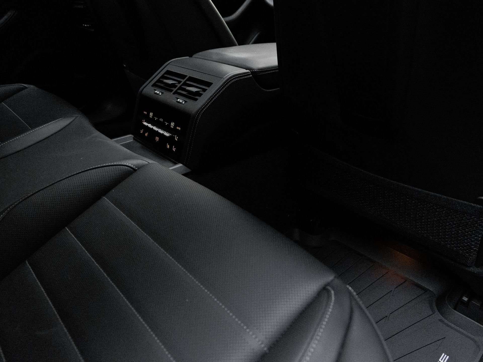 Certified 2026 Porsche Panamera Turbo S AWD/4WD image 39