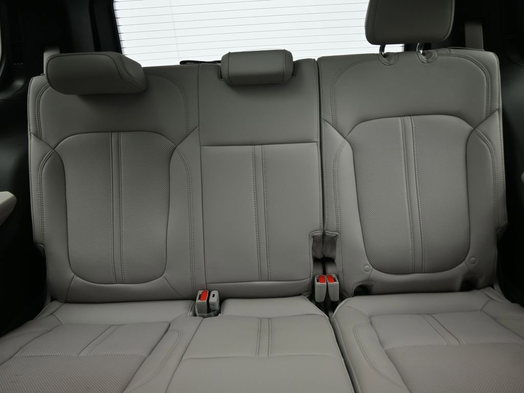 New 2026 Jeep Grand Wagoneer Limited image 12