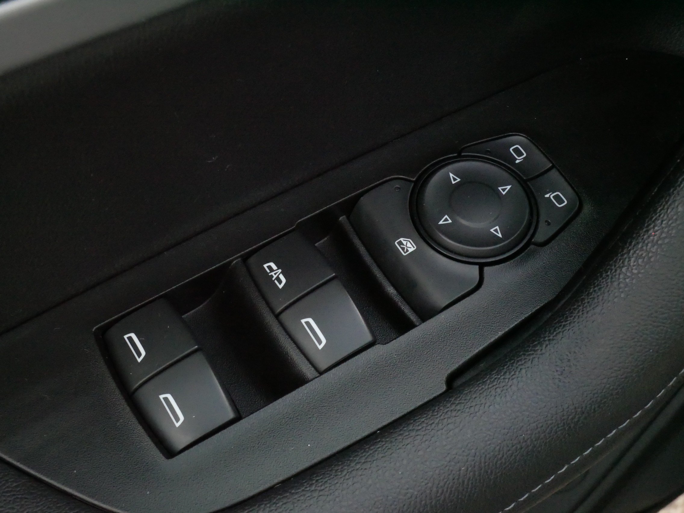 Used 2019 Chevrolet Blazer LT AWD/4WD image 19