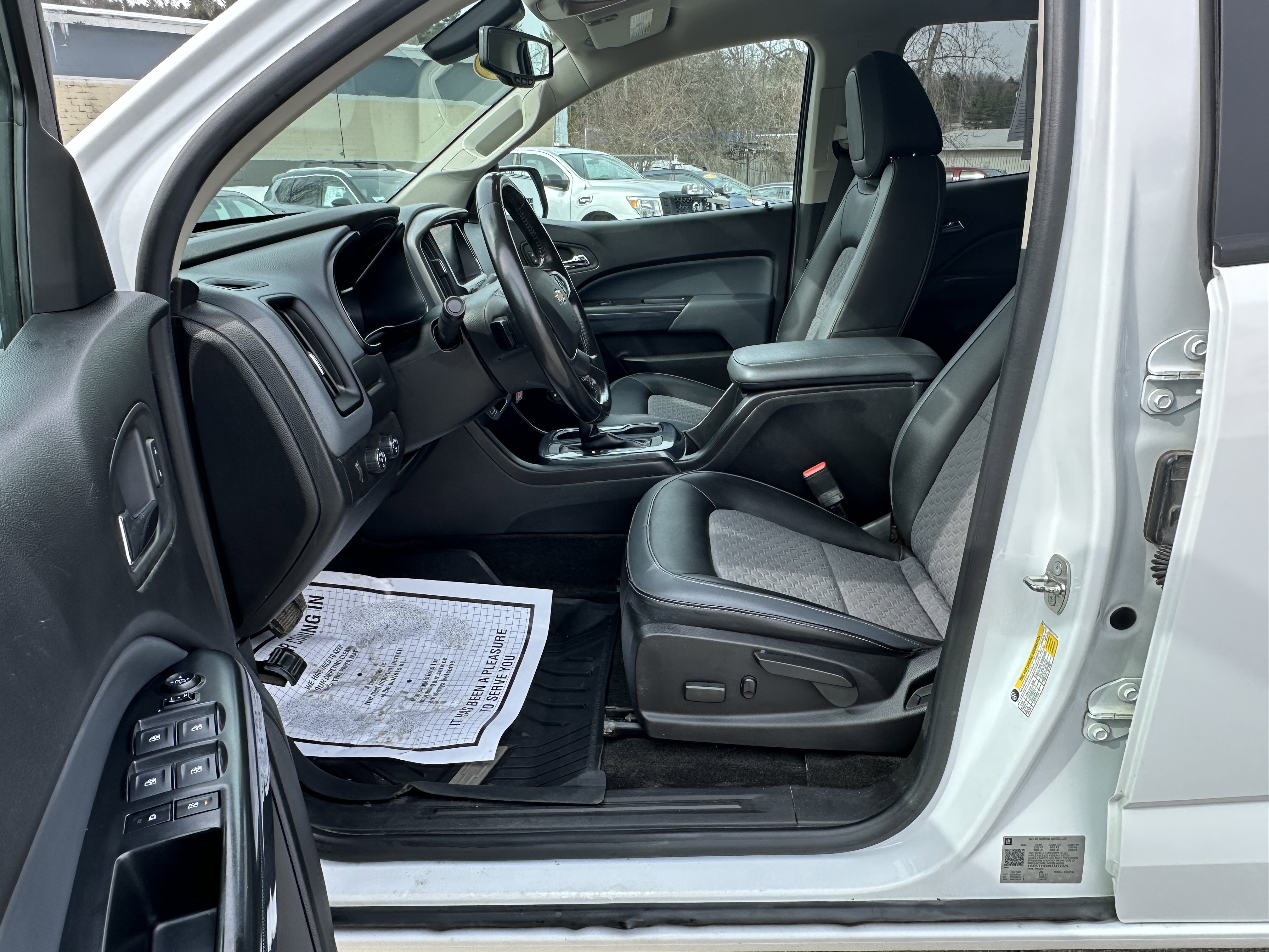 Used 2018 Chevrolet Colorado Z71 image 13