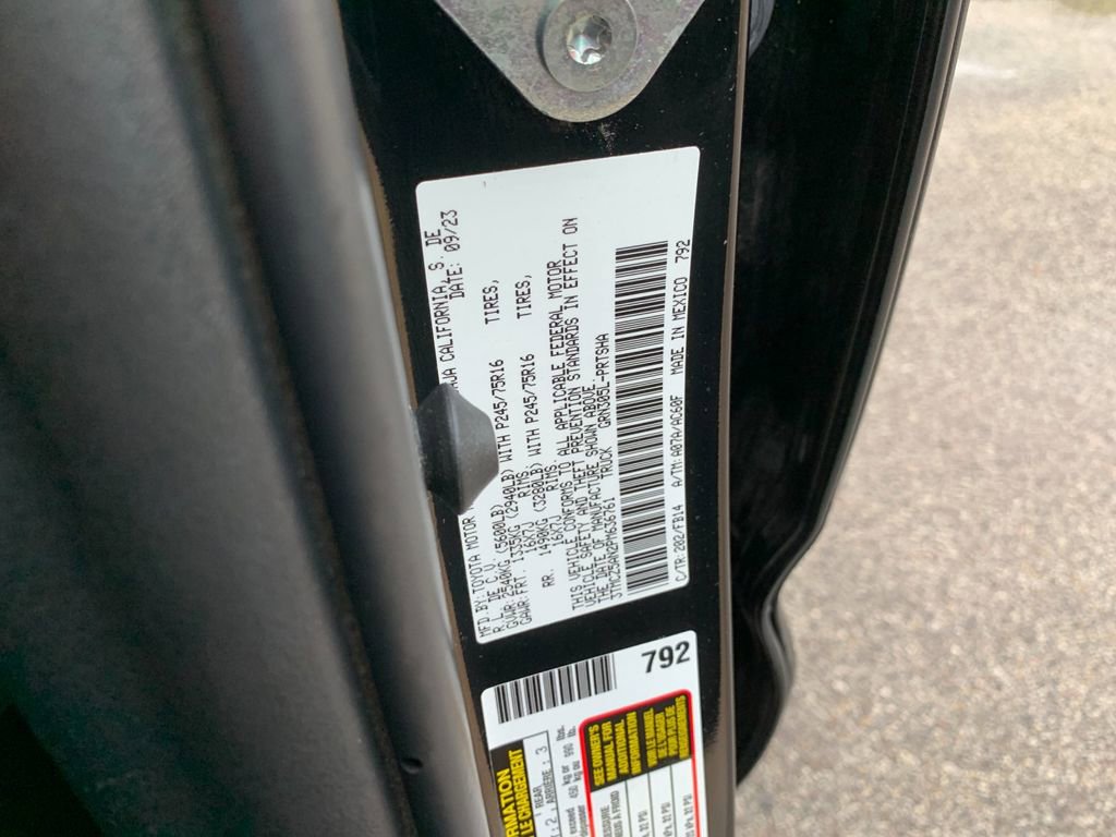 Used 2023 Toyota Tacoma SR AWD/4WD image 35