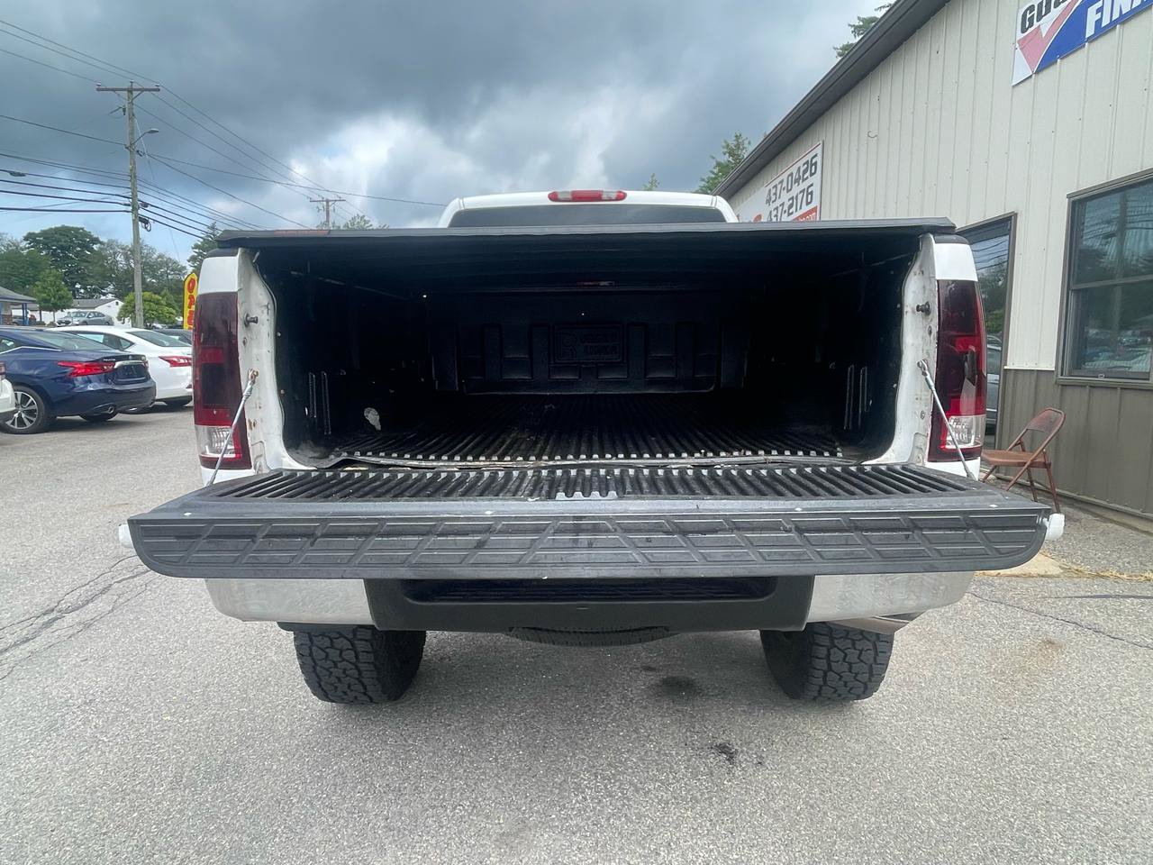 Used 2007 GMC Sierra 2500 SLE w/ SLE2 Audio Package AWD/4WD image 8