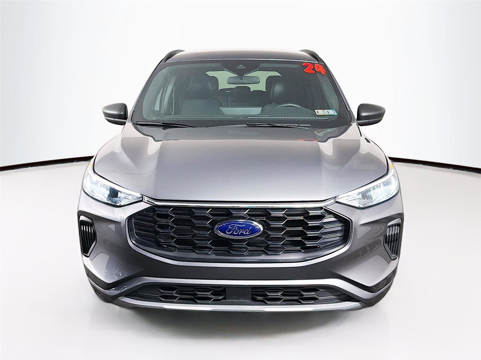 Used 2024 Ford Escape ST-Line w/ Tech Pack #1 AWD/4WD image 2