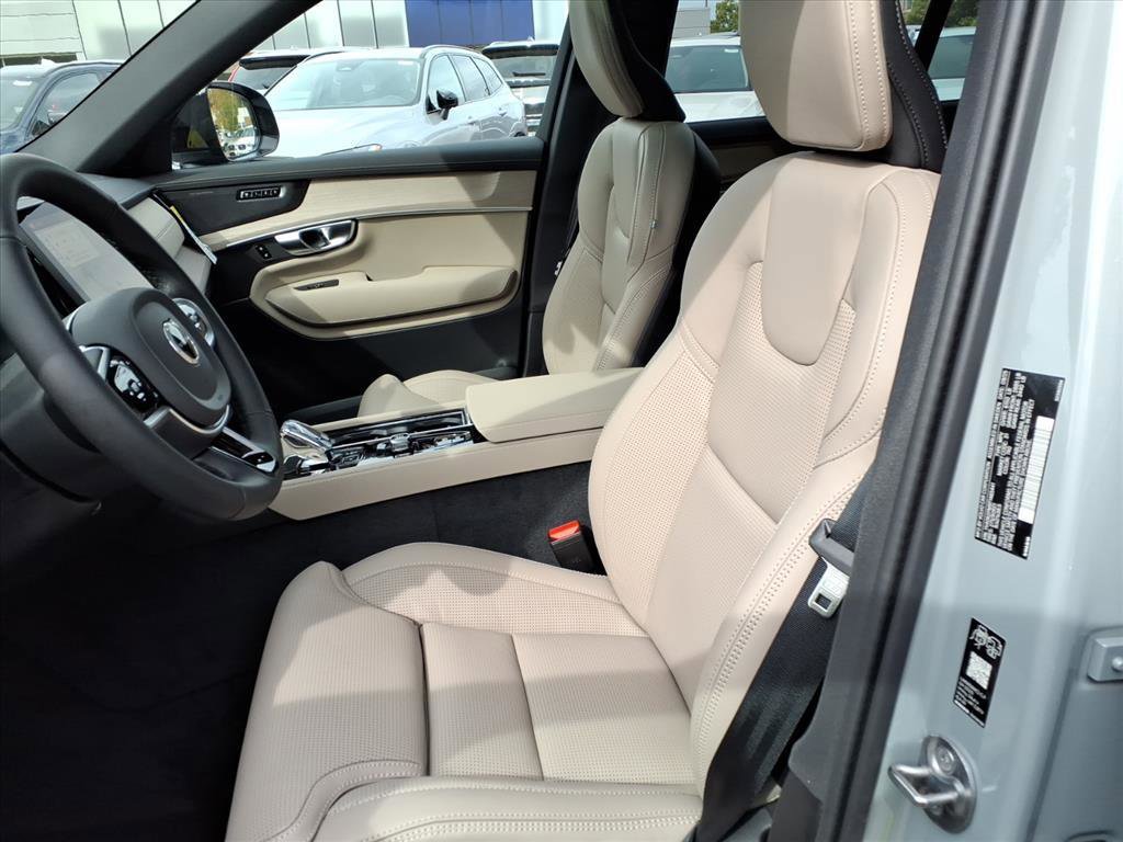 New 2026 Volvo XC90 B6 Ultra w/ Protection Package Premier AWD/4WD image 16