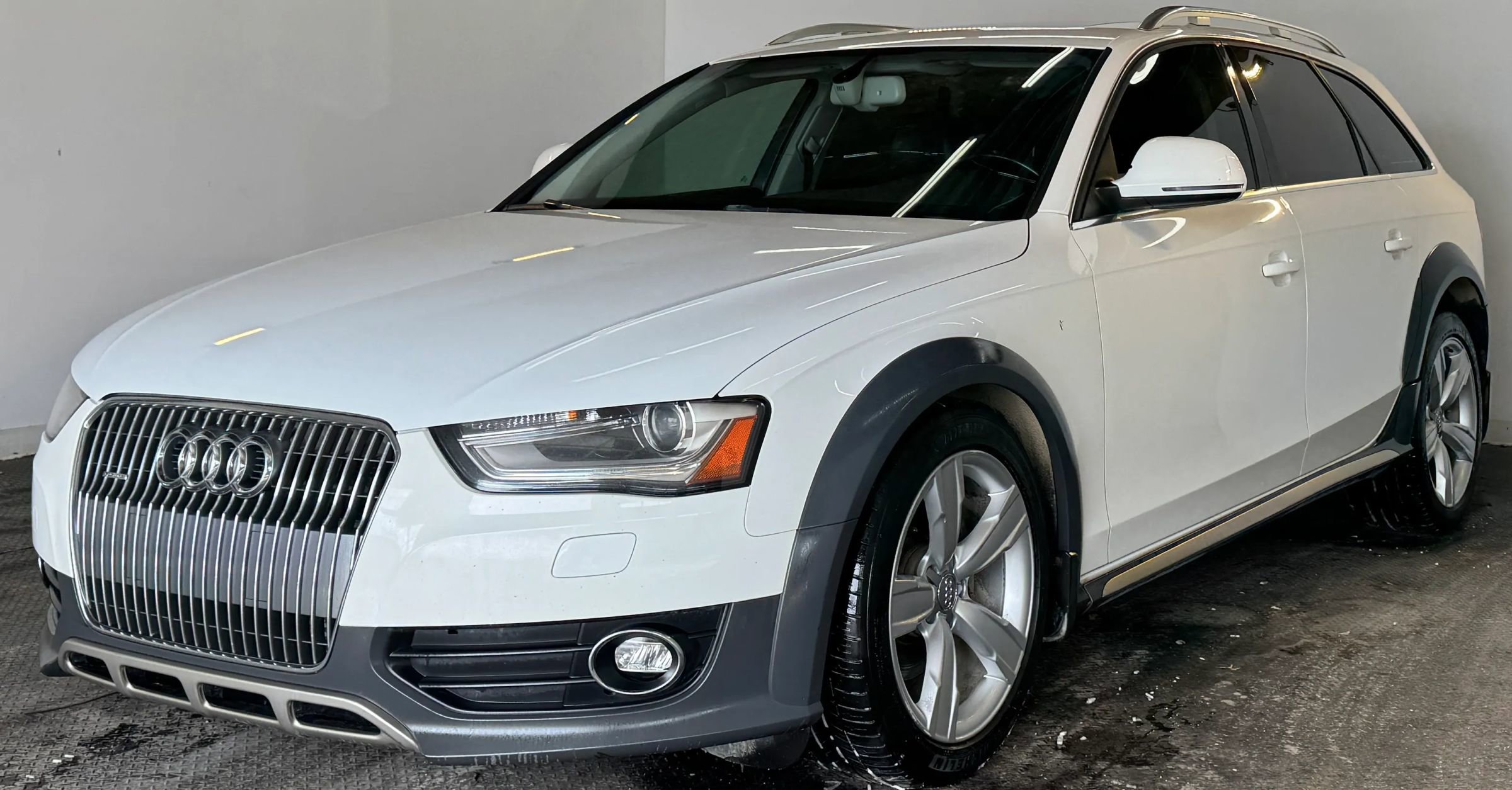 Used 2013 Audi A4 Premium Plus w/ Premium Plus Pkg AWD/4WD image 2