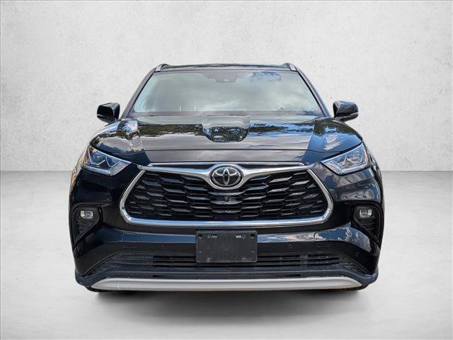 Used 2020 Toyota Highlander Platinum video 2
