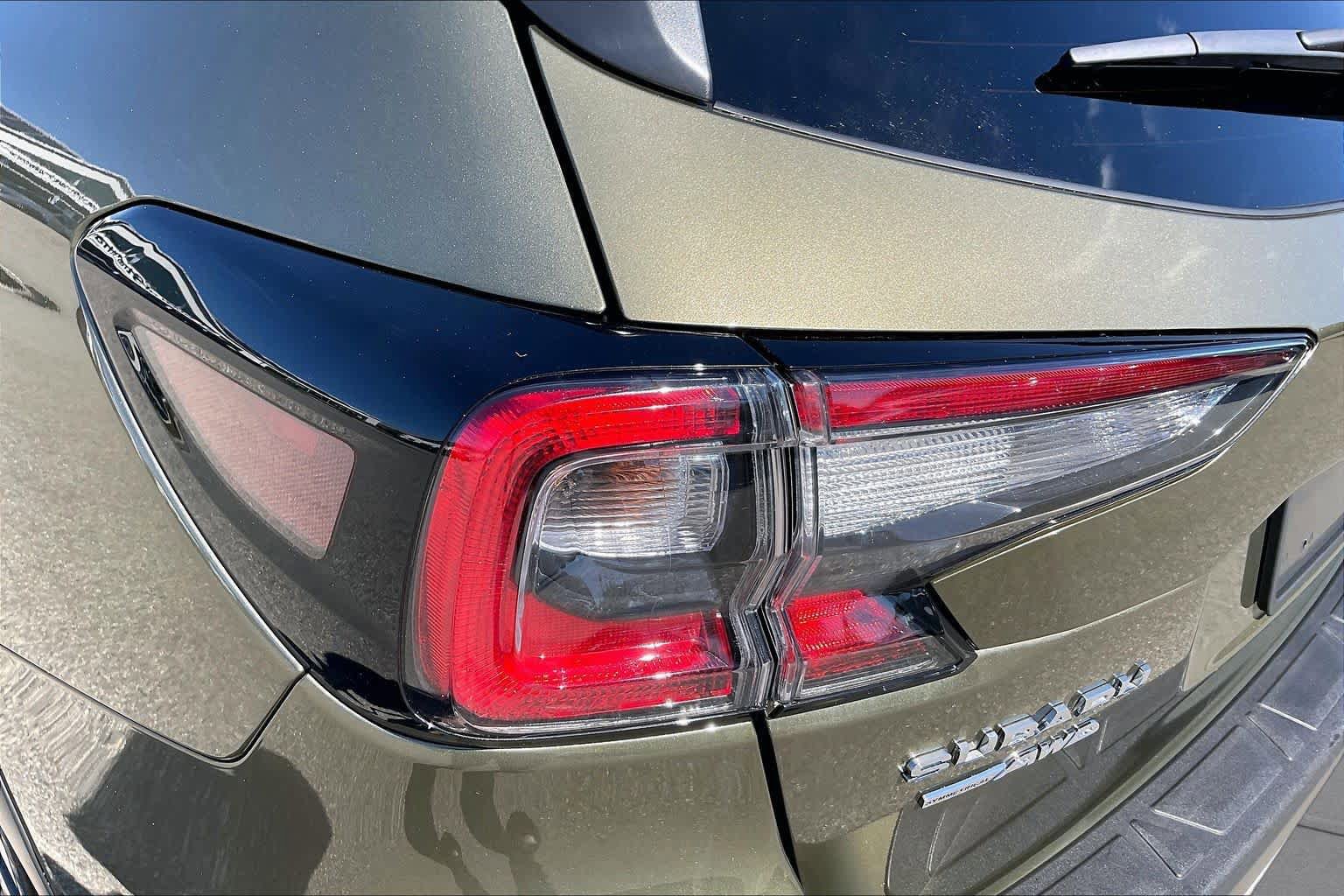 Used 2025 Subaru Outback Touring XT AWD/4WD image 27