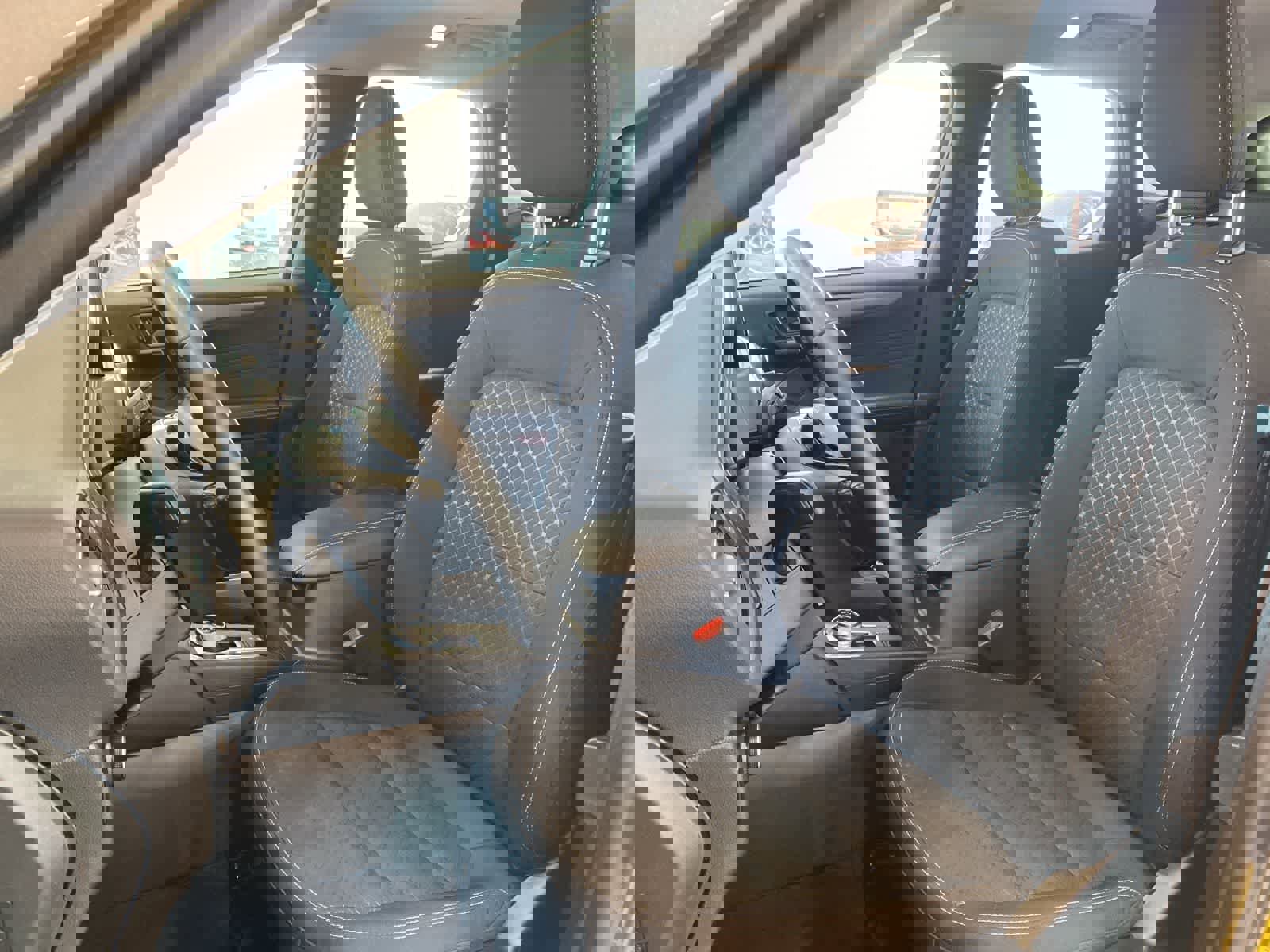 Used 2023 Ford Escape Active image 3