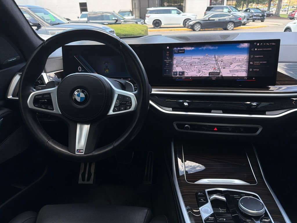 Used 2023 BMW X7 xDrive40i w/ M Sport Package AWD/4WD image 18