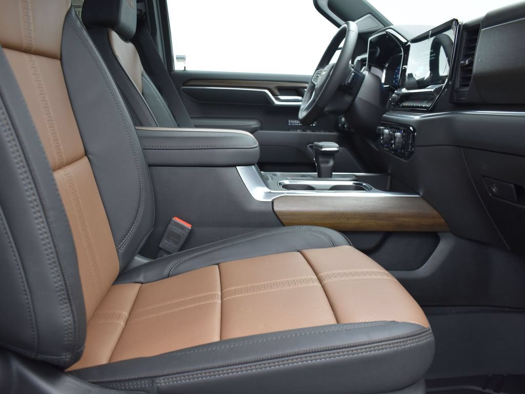 New 2025 Chevrolet Silverado 1500 High Country AWD/4WD image 28