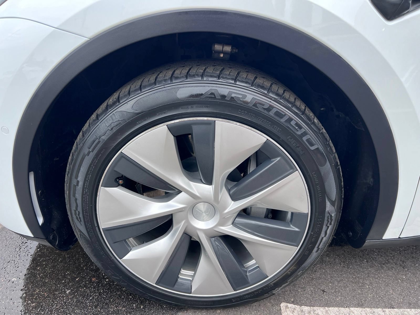 Used 2020 Tesla Model Y Long Range AWD/4WD image 15