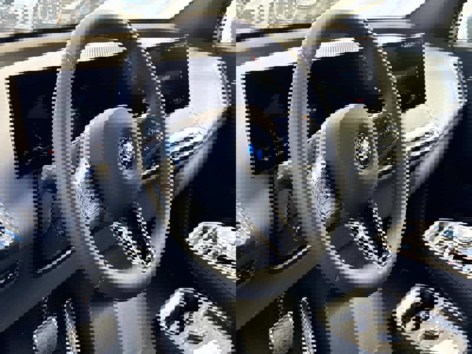 New 2026 BMW iX xDrive60 w/ M Sport Package image 2