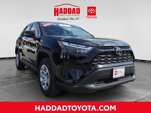 Certified 2024 Toyota RAV4 LE AWD/4WD image 8