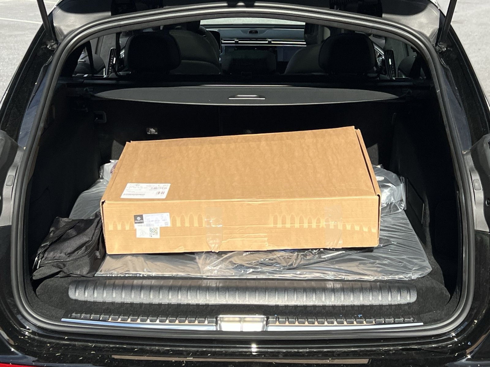 New 2026 Mercedes-Benz E 53 AMG 4MATIC Sedan image 31