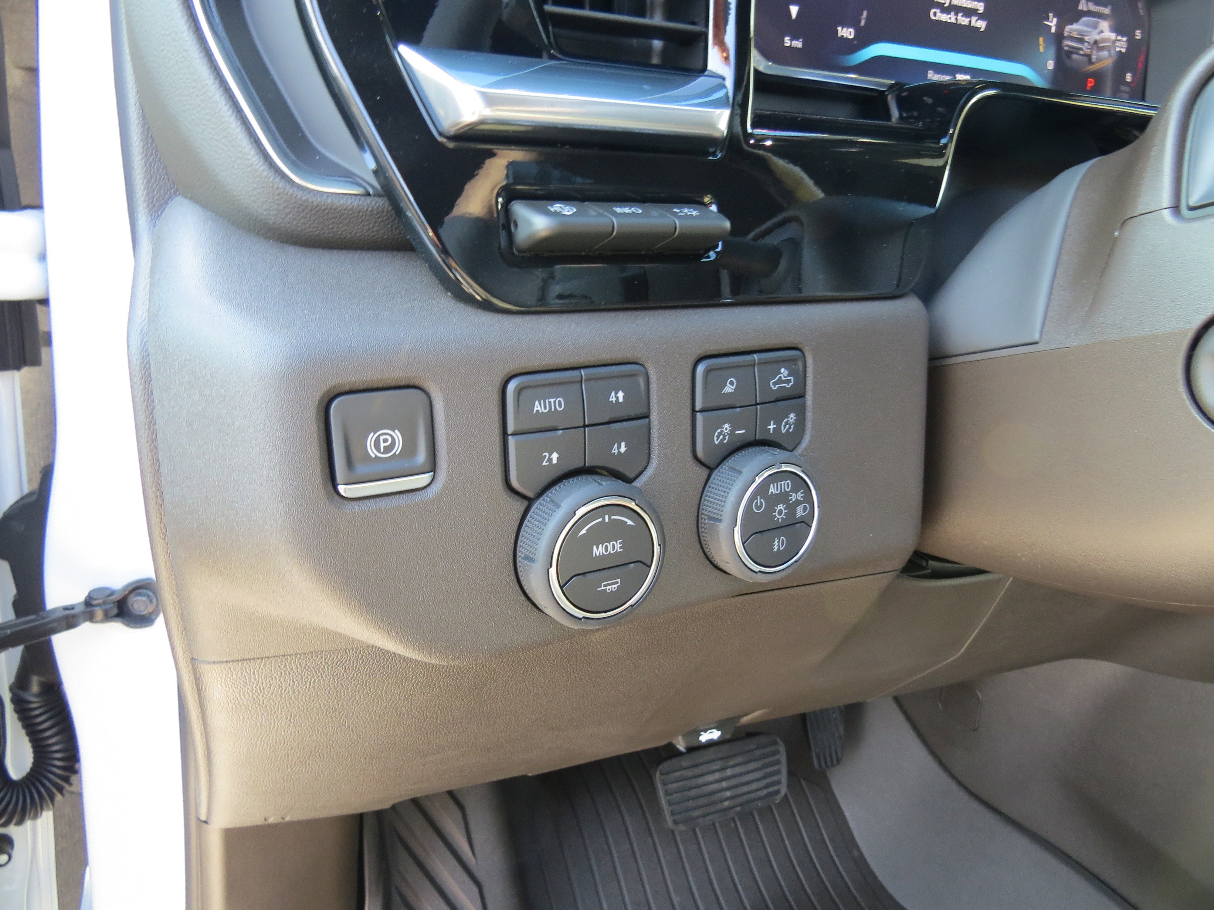 New 2026 Chevrolet Silverado 1500 LTZ image 19