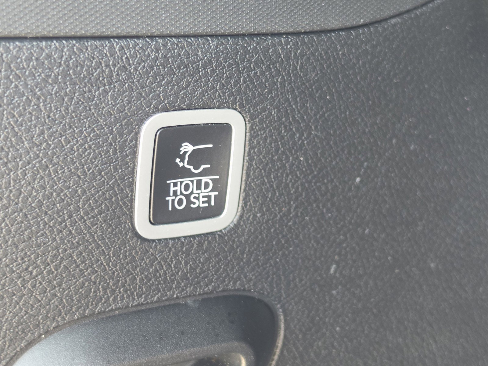 Used 2024 Jeep Wagoneer Series III w/ Convenience Group I image 16