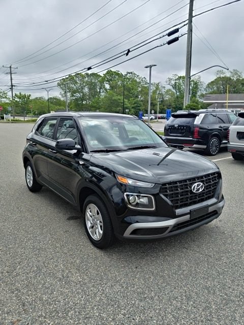 Certified 2026 Hyundai Venue SE FWD image 14
