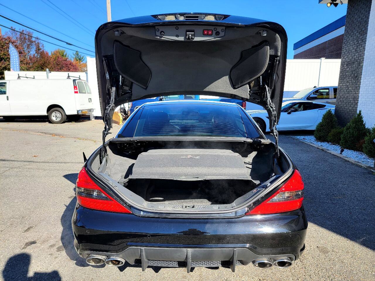 Used 2011 Mercedes-Benz SL 63 AMG image 22