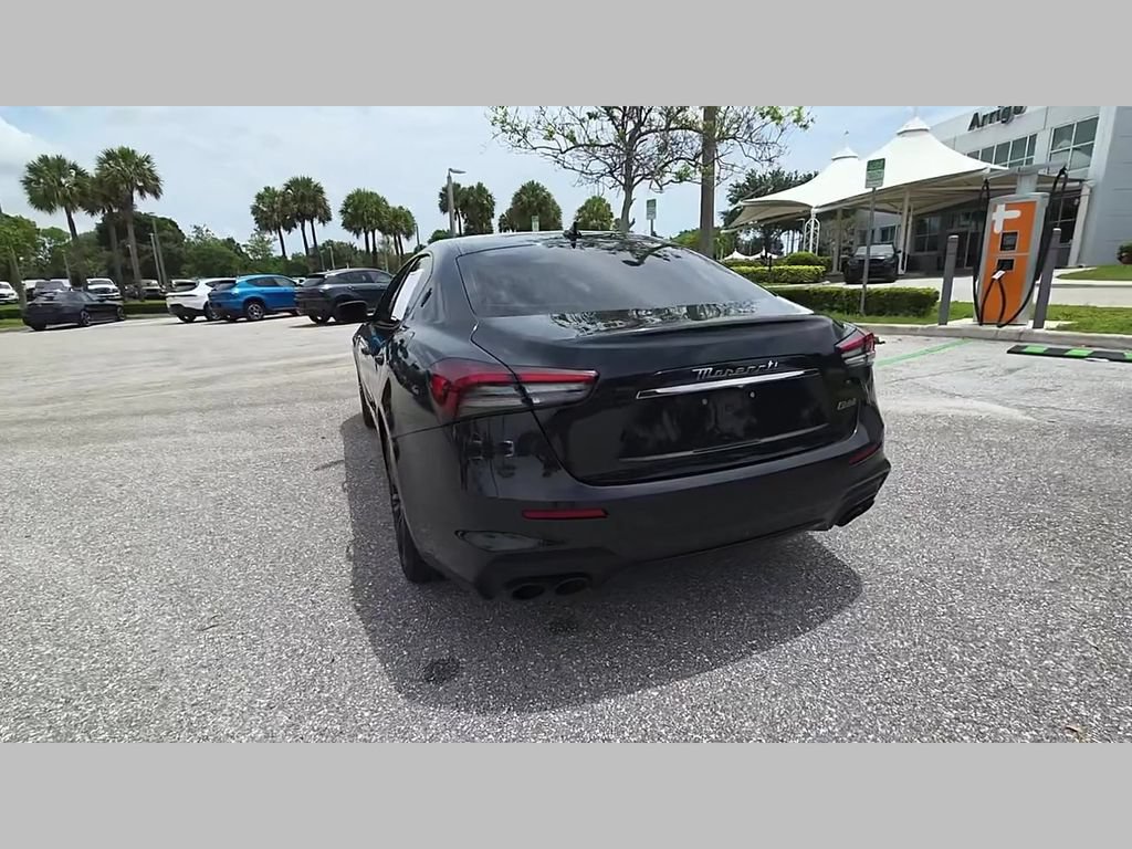 Used 2023 Maserati Ghibli Modena RWD image 45