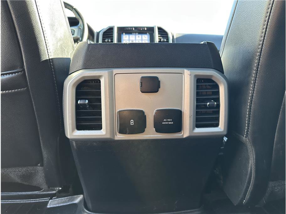 Used 2019 Ford F150 Lariat image 27