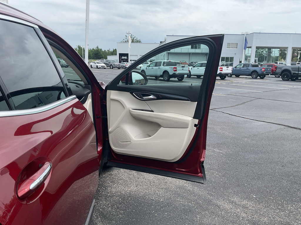 Used 2021 Buick Envision Essence FWD image 21