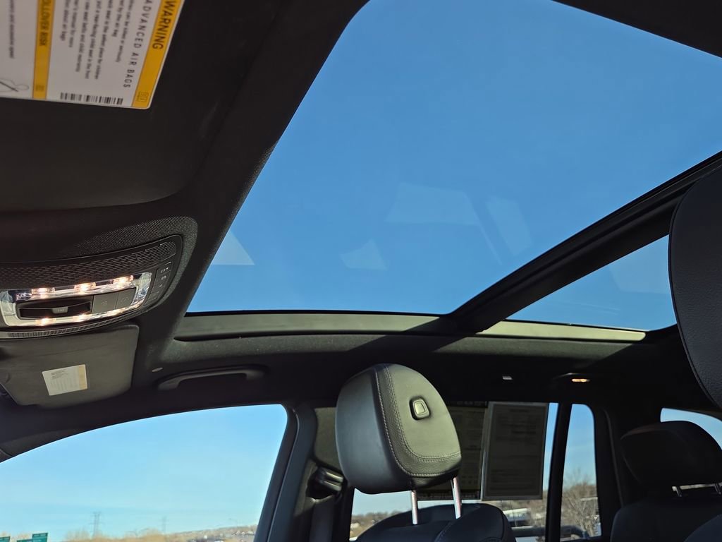 Used 2022 Mercedes-Benz GLS 450 4MATIC image 21