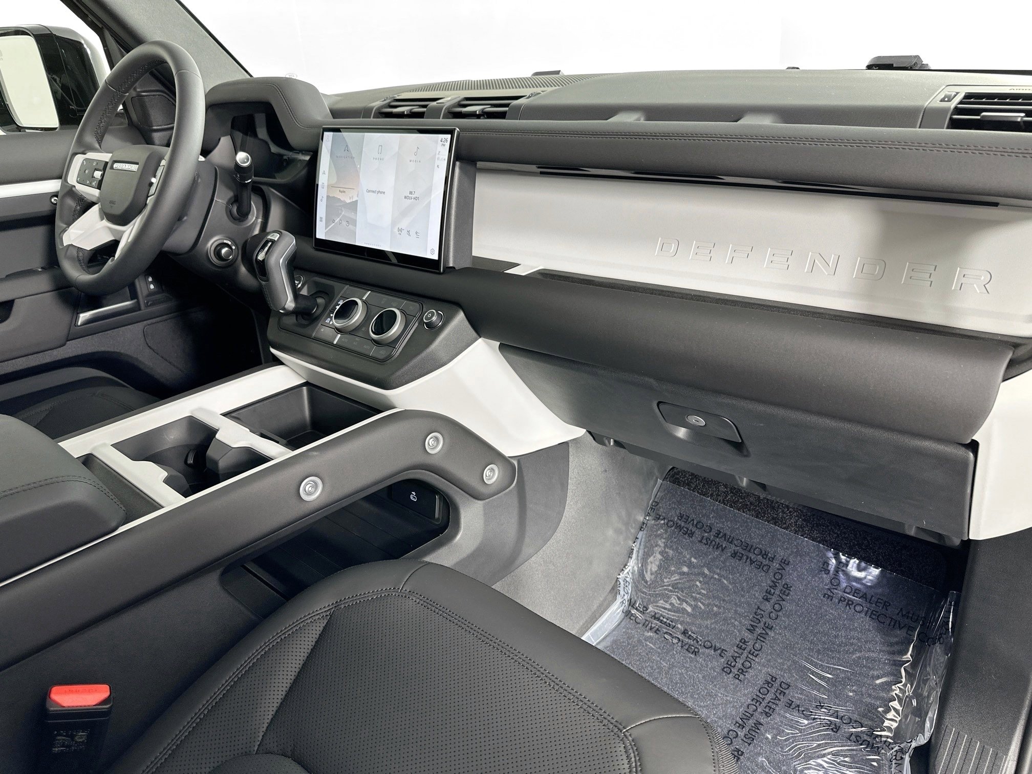 Used 2025 Land Rover Defender 110 S image 27