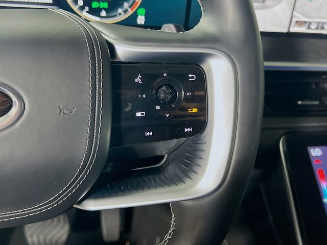 Used 2025 INFINITI QX80 Sensory AWD/4WD image 18