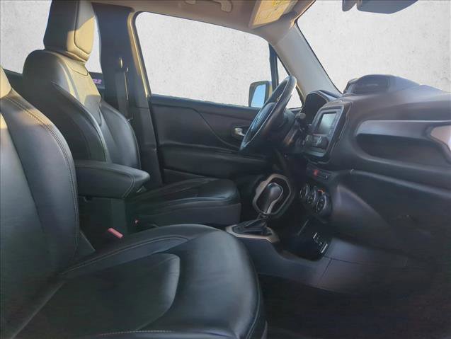 Used 2016 Jeep Renegade Limited image 23