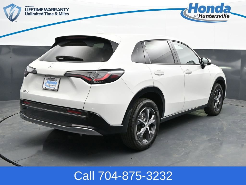 Used 2023 Honda HR-V EX-L image 8