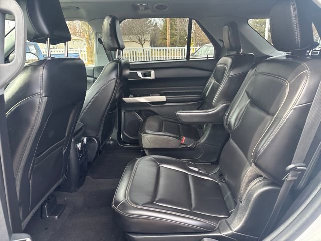 Used 2021 Ford Explorer XLT w/ Equipment Group 202A image 27