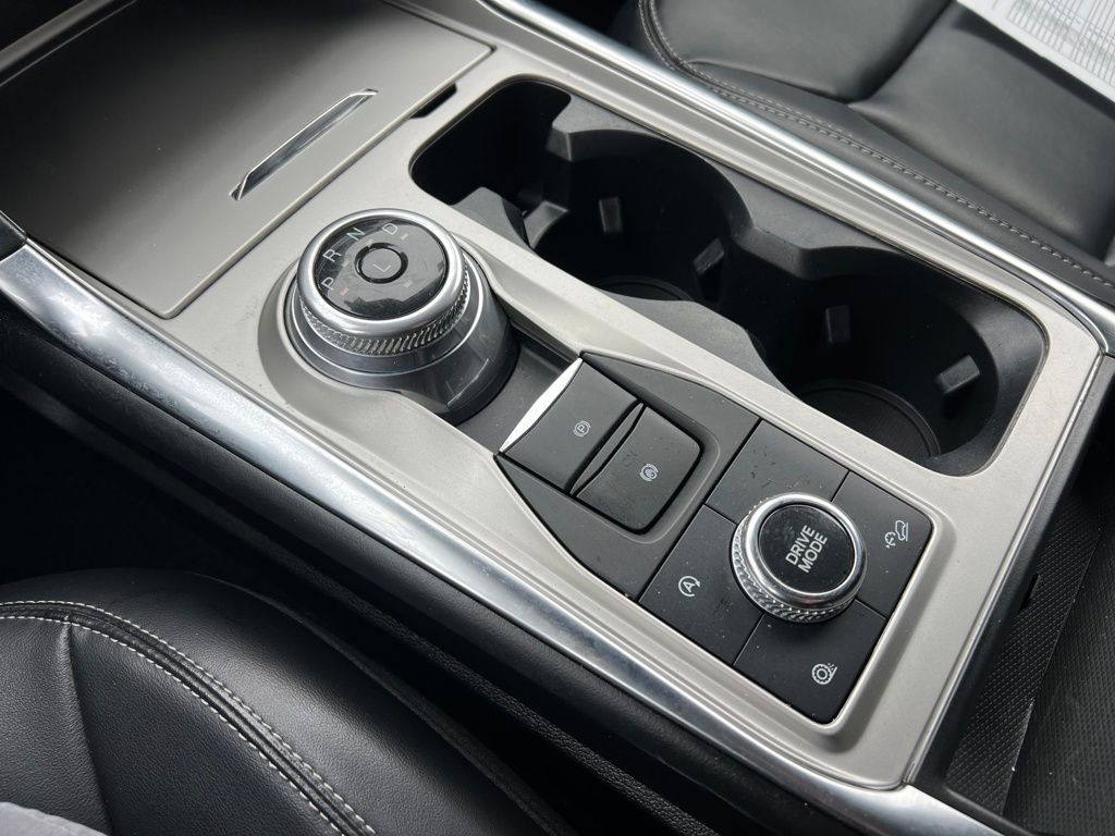 Used 2021 Ford Explorer XLT w/ Equipment Group 202A image 26