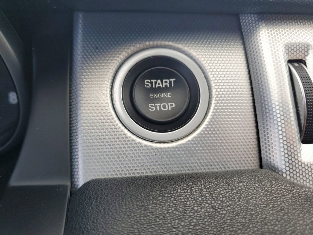 Used 2017 Land Rover Range Rover Evoque HSE Dynamic image 31