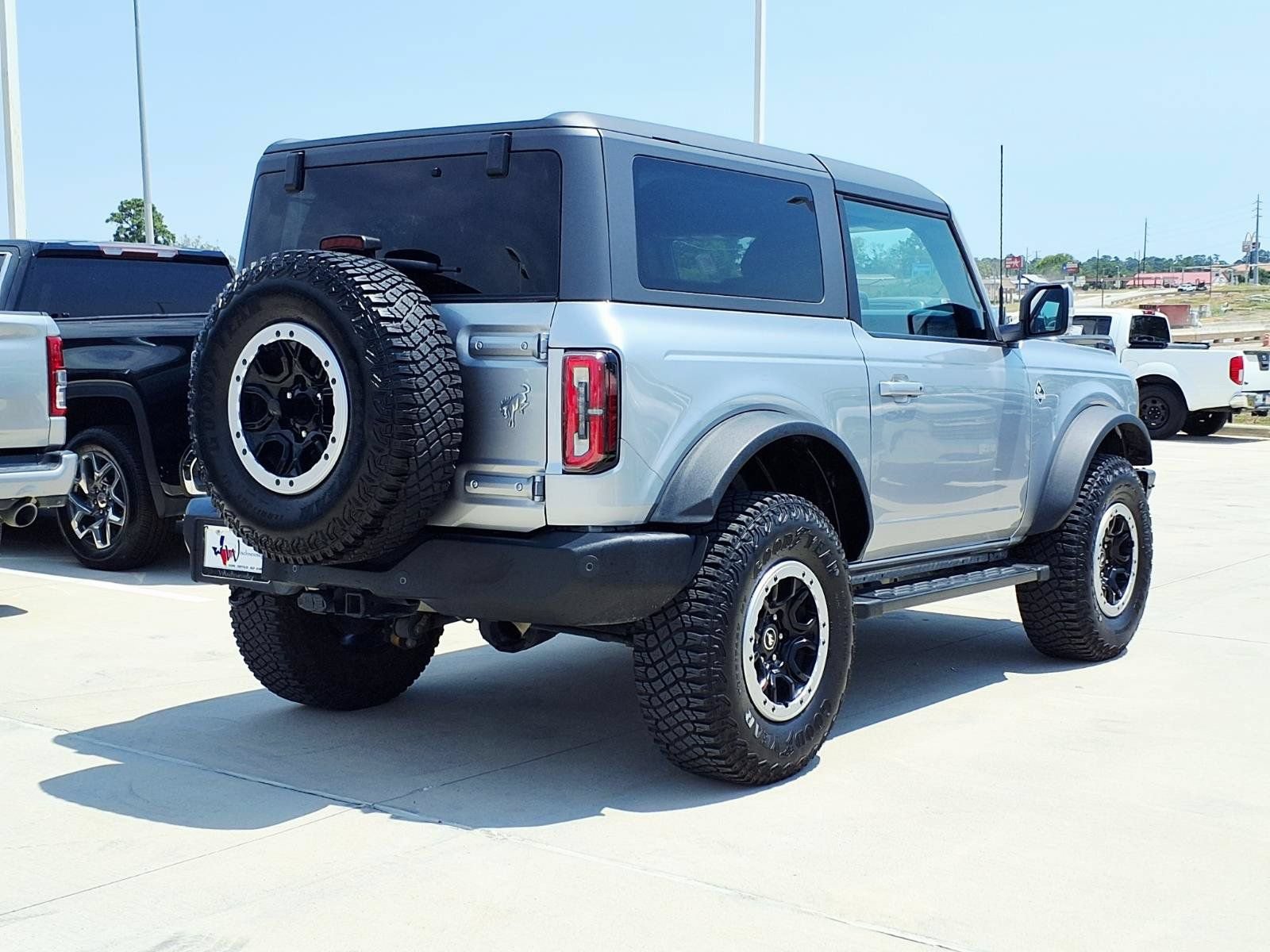 Used 2022 Ford Bronco Outer Banks w/ Sasquatch Package AWD/4WD image 6