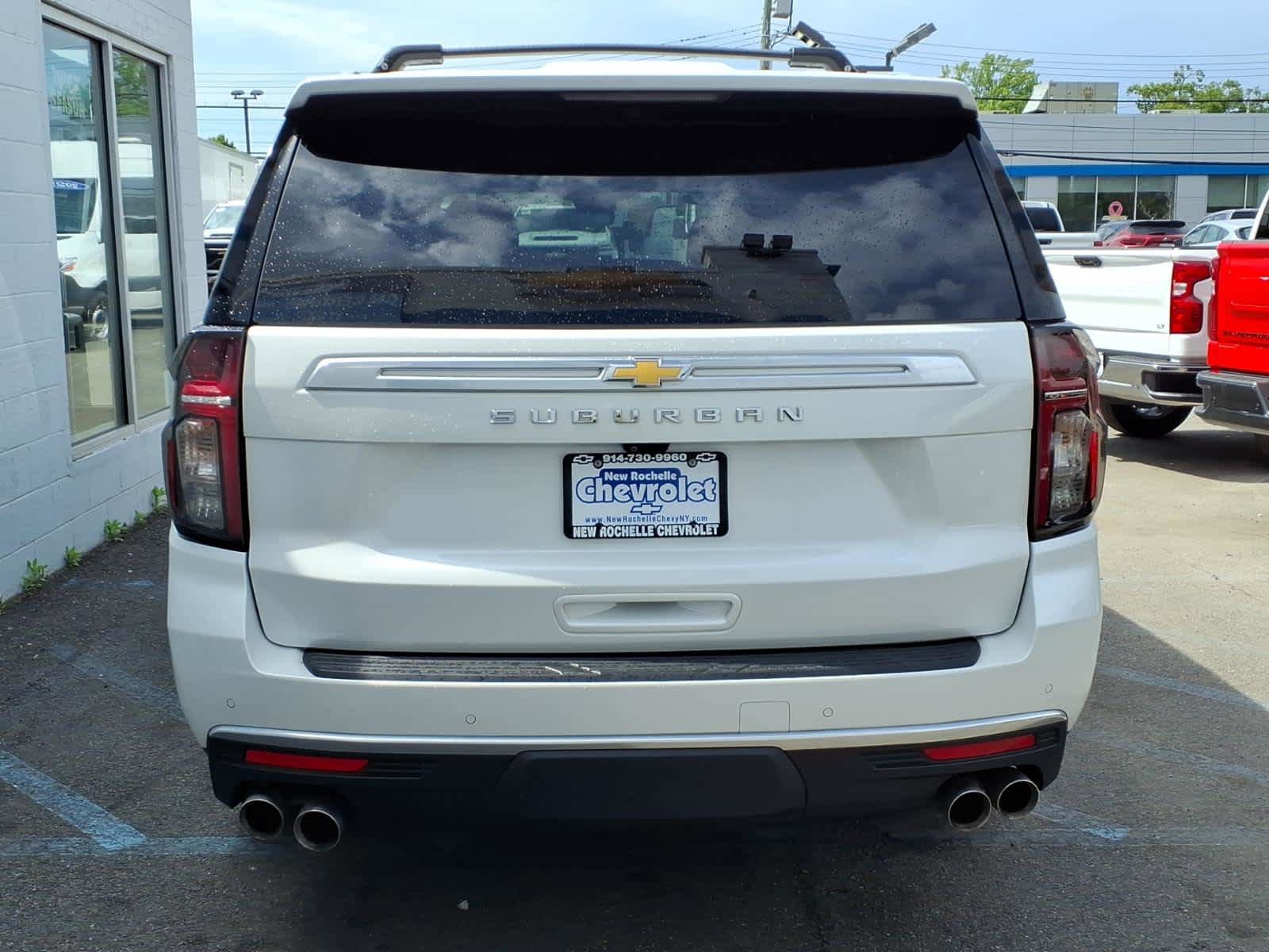Used 2023 Chevrolet Suburban High Country AWD/4WD image 5