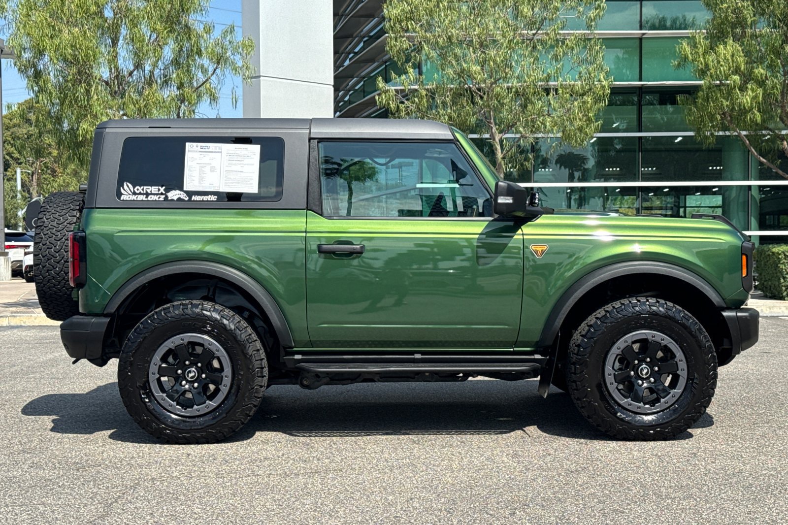Used 2022 Ford Bronco Badlands AWD/4WD image 3