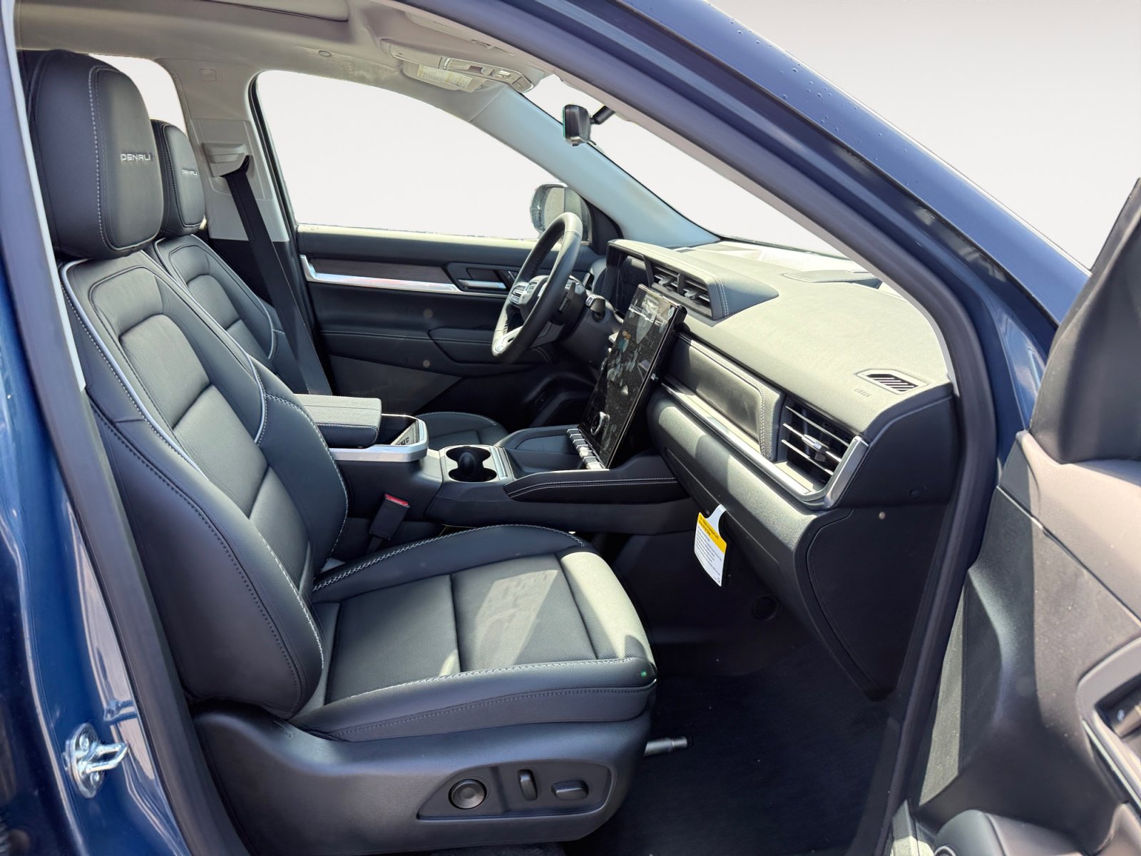 New 2026 GMC Terrain Denali AWD/4WD image 19