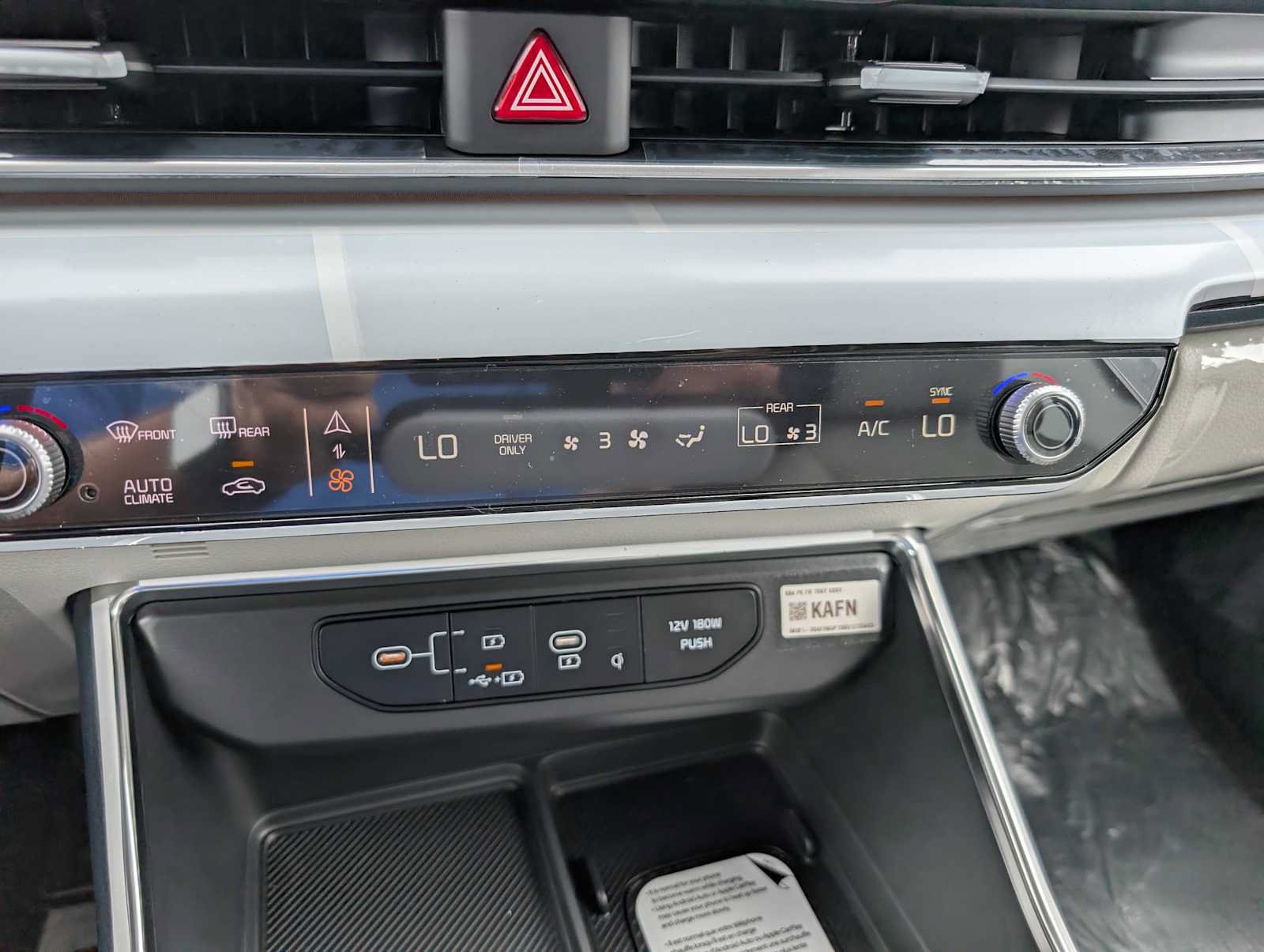 New 2027 Kia Carnival SX Prestige FWD image 28