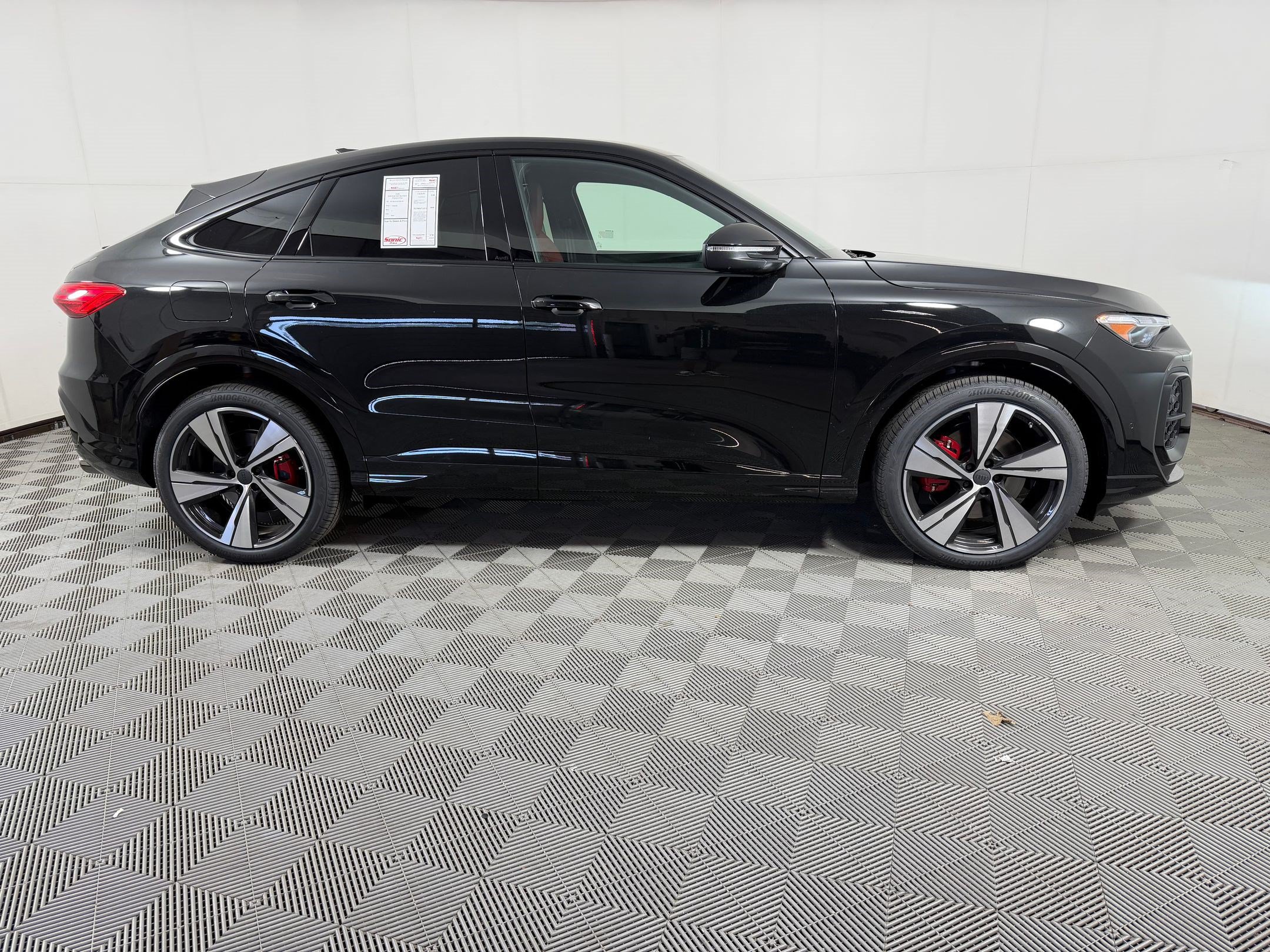 New 2026 Audi SQ5 Premium Plus AWD/4WD image 8