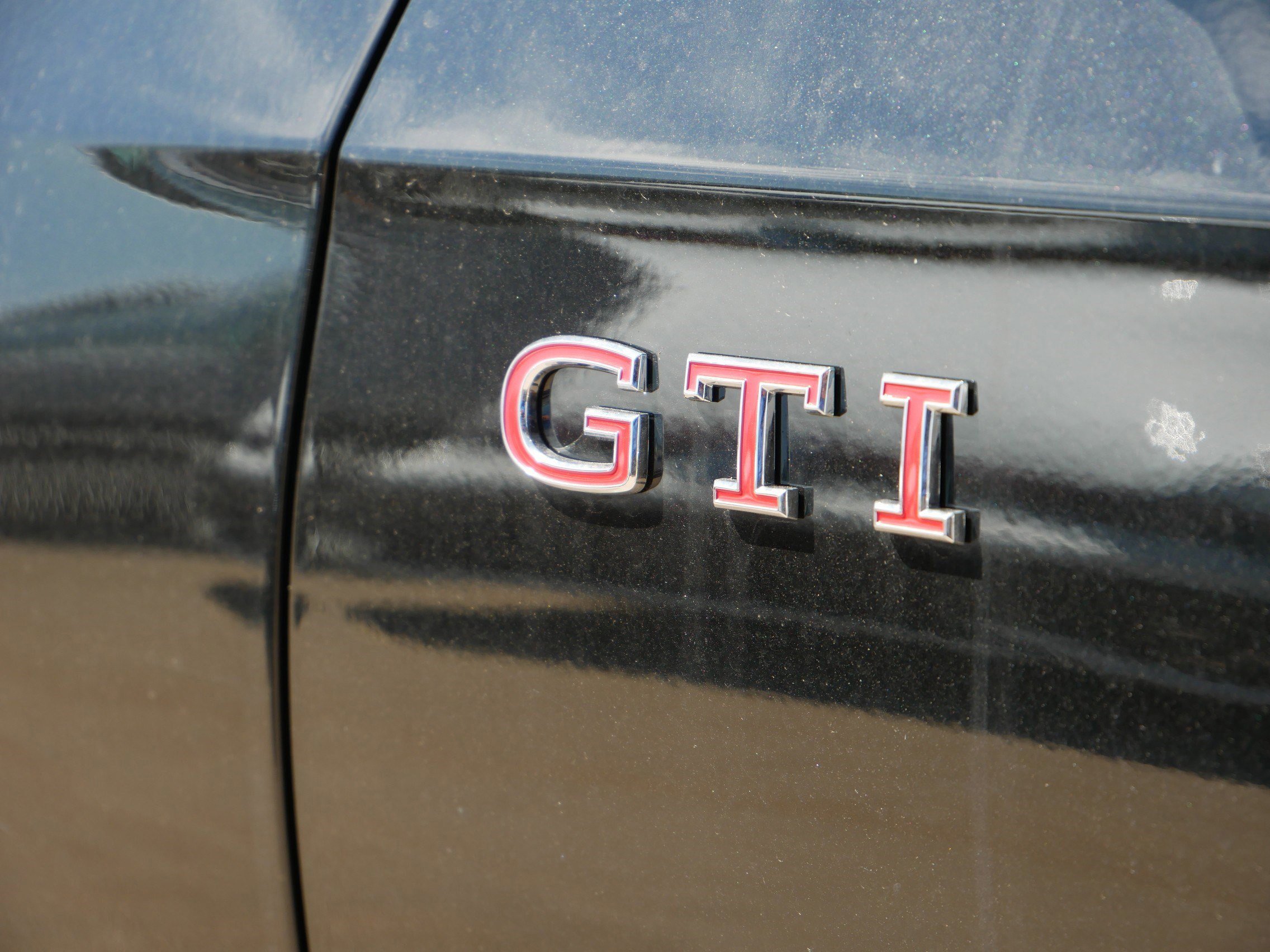 New 2025 Volkswagen GTI SE FWD image 4