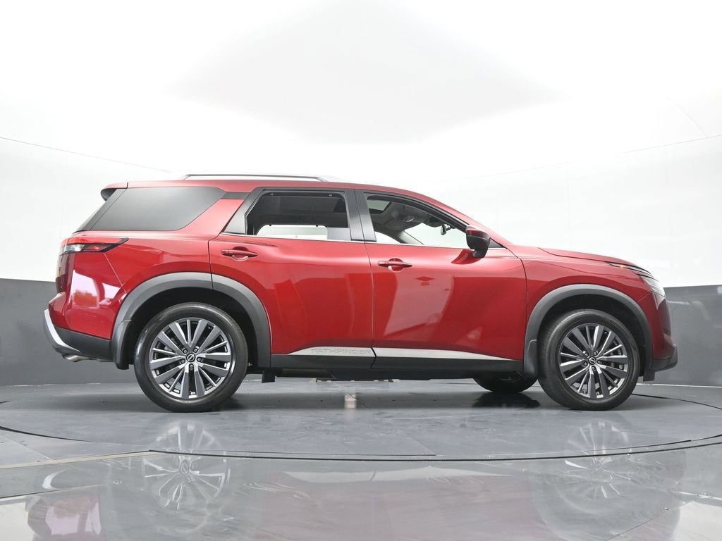 Used 2024 Nissan Pathfinder SL w/ SL Premium Package image 75