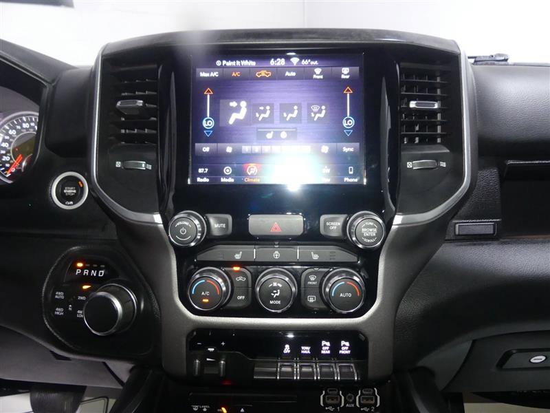 Used 2019 RAM 1500 Big Horn AWD/4WD image 34