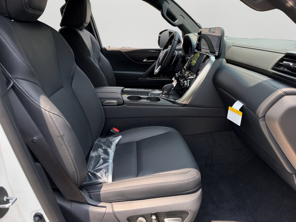 New 2026 Lexus LX 700h Luxury AWD/4WD image 7