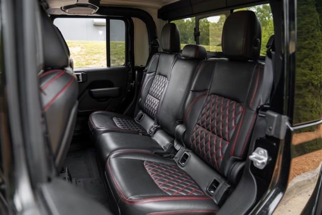 Used 2022 Jeep Gladiator Rubicon w/ LED Lighting Group AWD/4WD image 47