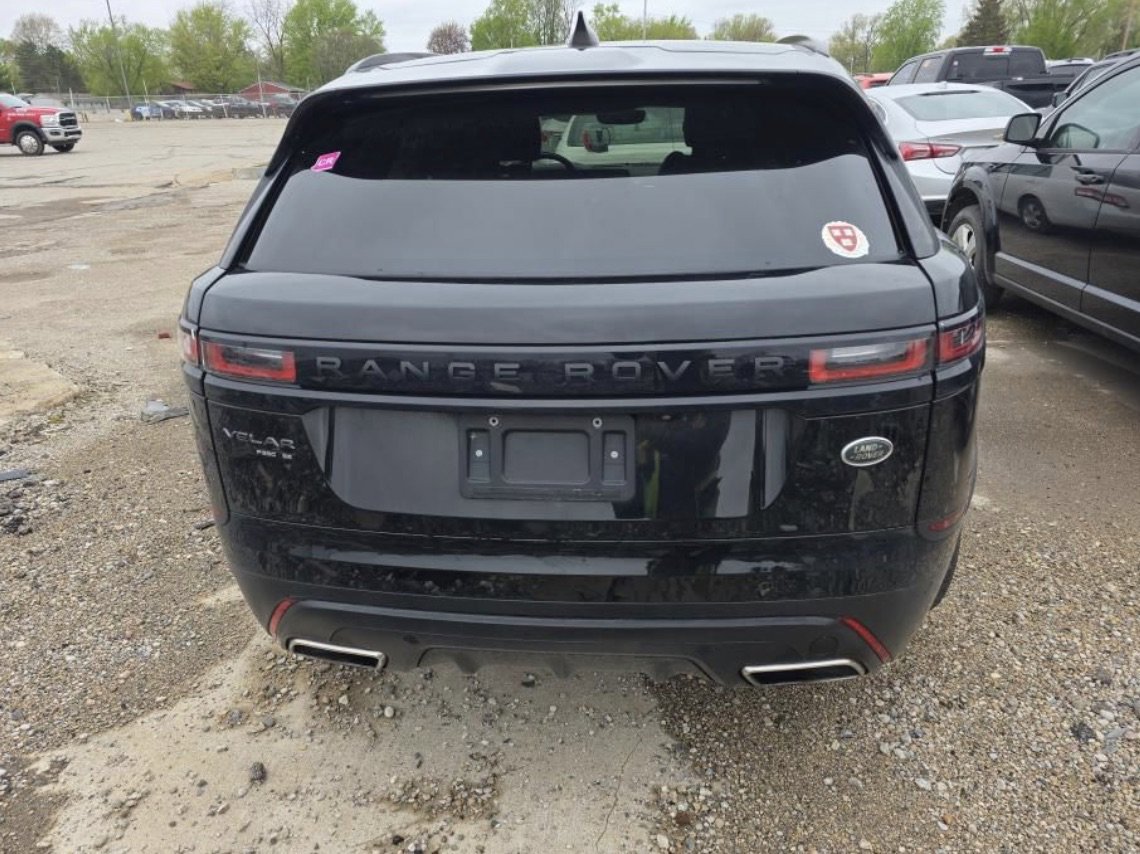 Used 2018 Land Rover Range Rover Velar R-Dynamic SE AWD/4WD image 4