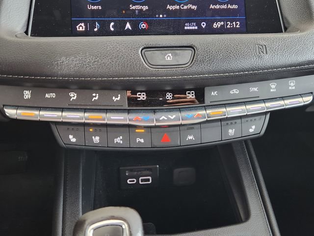 Used 2019 Cadillac XT4 Premium Luxury w/ Enhanced Visibility Package FWD image 16