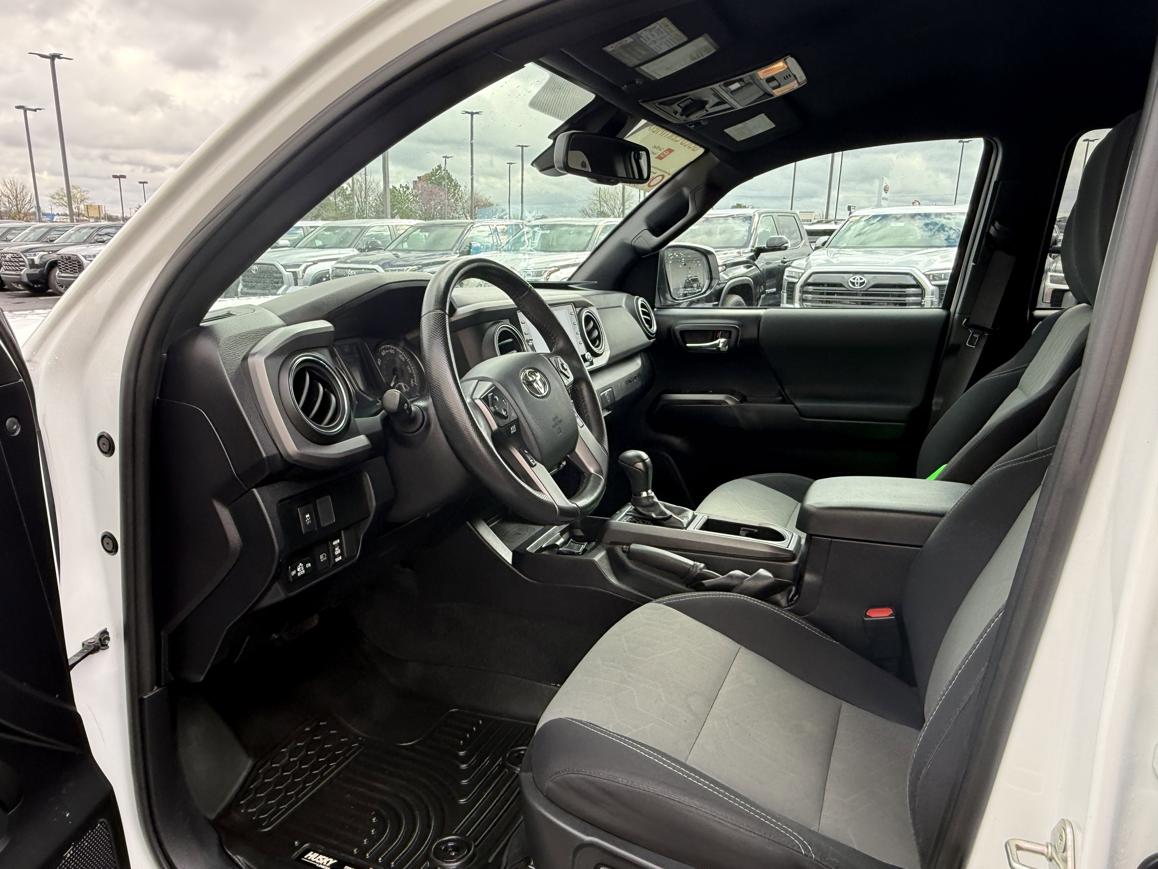 Certified 2020 Toyota Tacoma TRD Off-Road w/ Technology Package image 27