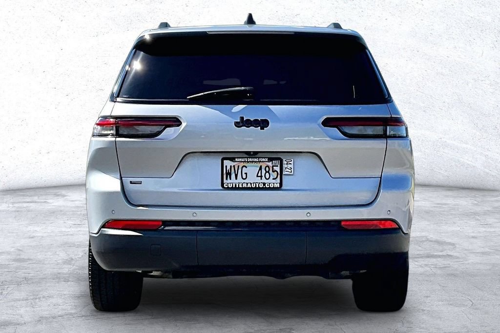 Used 2022 Jeep Grand Cherokee L Laredo RWD image 2